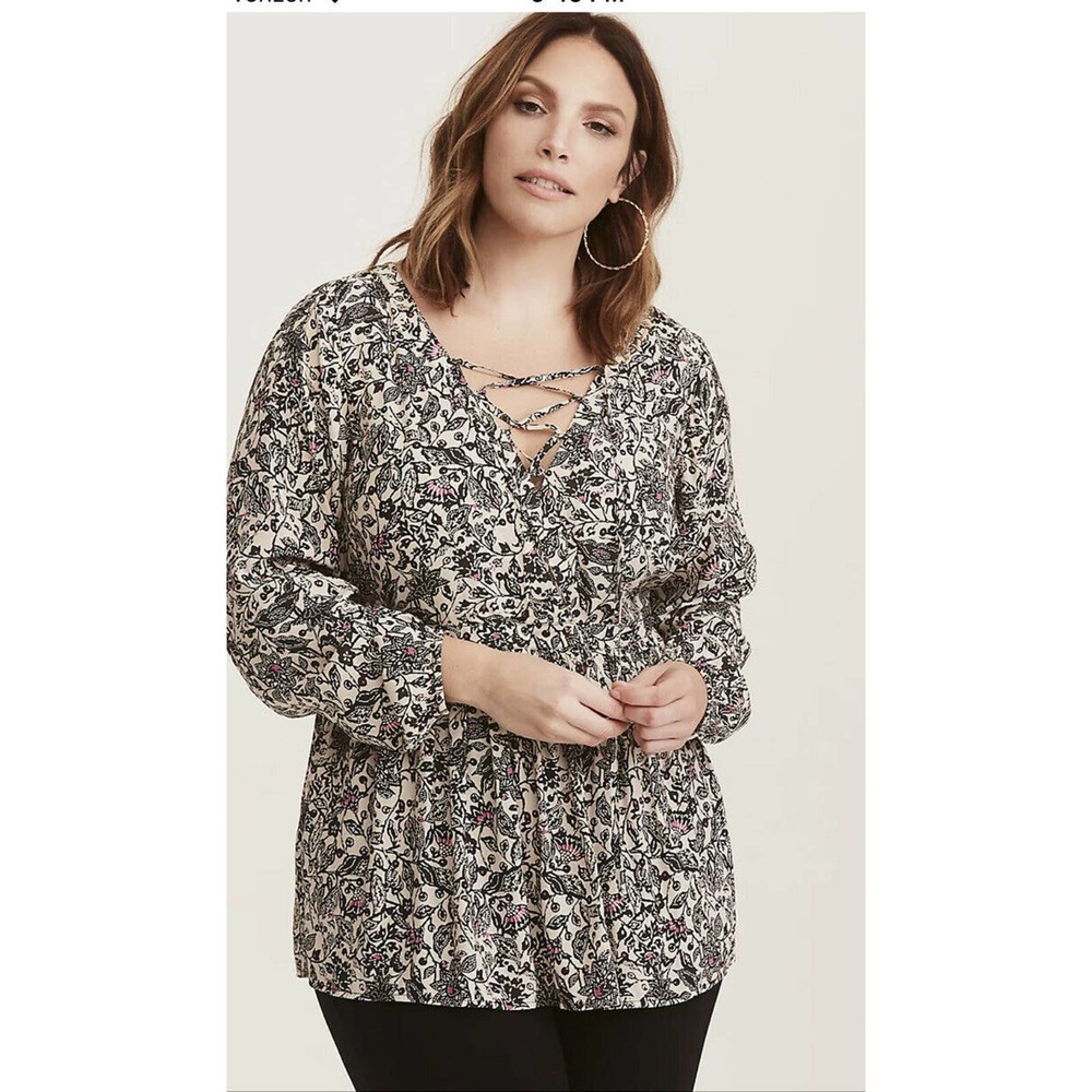 Torrid Sz 3 Top Babydoll Lace Up Artsy Floral Peasant Shirt Paisley Challis